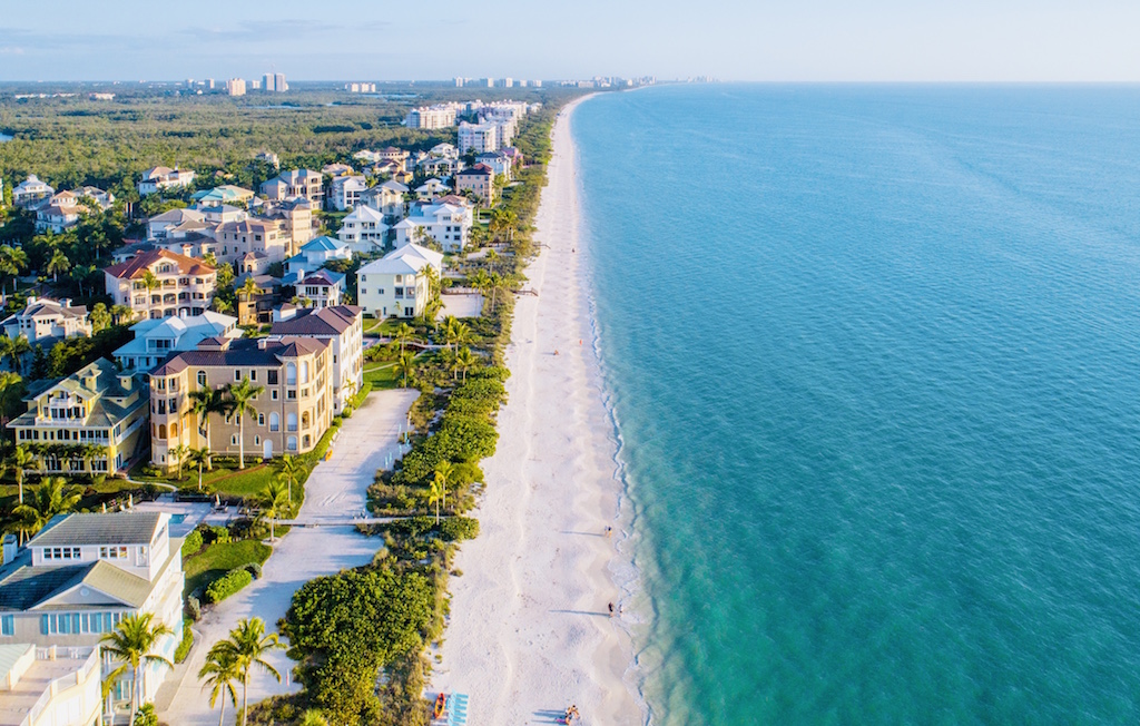 Joannou Barefoot Beach Mar2020 4