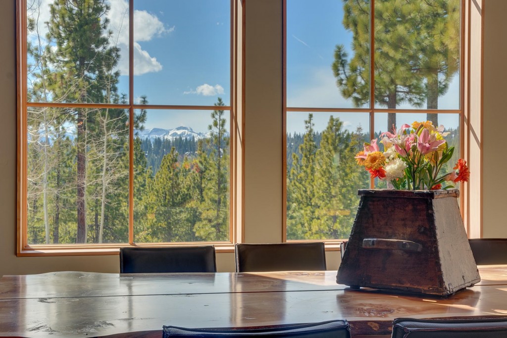 13005 Falcon Point Pl Truckee-large-008-023-Dining Room-1500x1000-72dpi