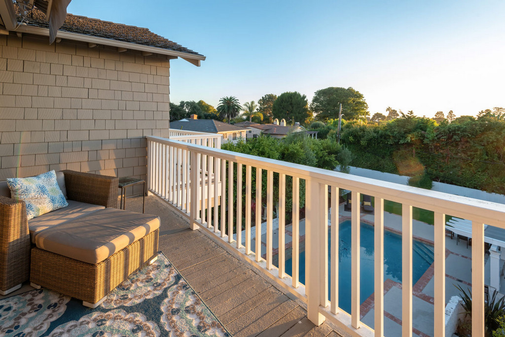 Cindy Shearin Balcony View Thorley